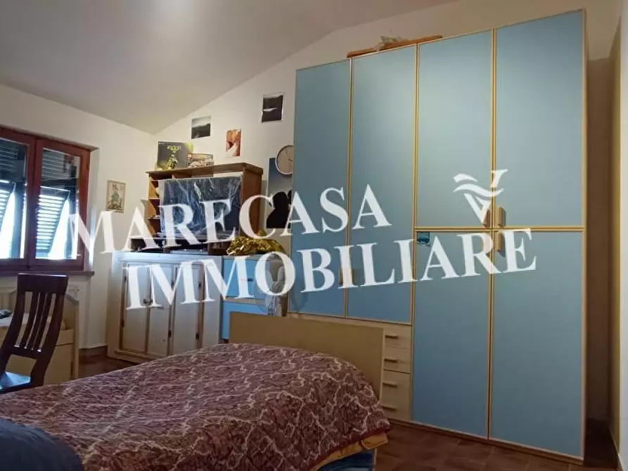 Immagine 16 di Appartamento in vendita  a Ortonovo