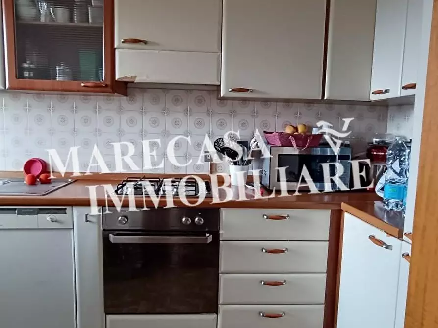 Immagine 7 di Appartamento in vendita  a Ortonovo