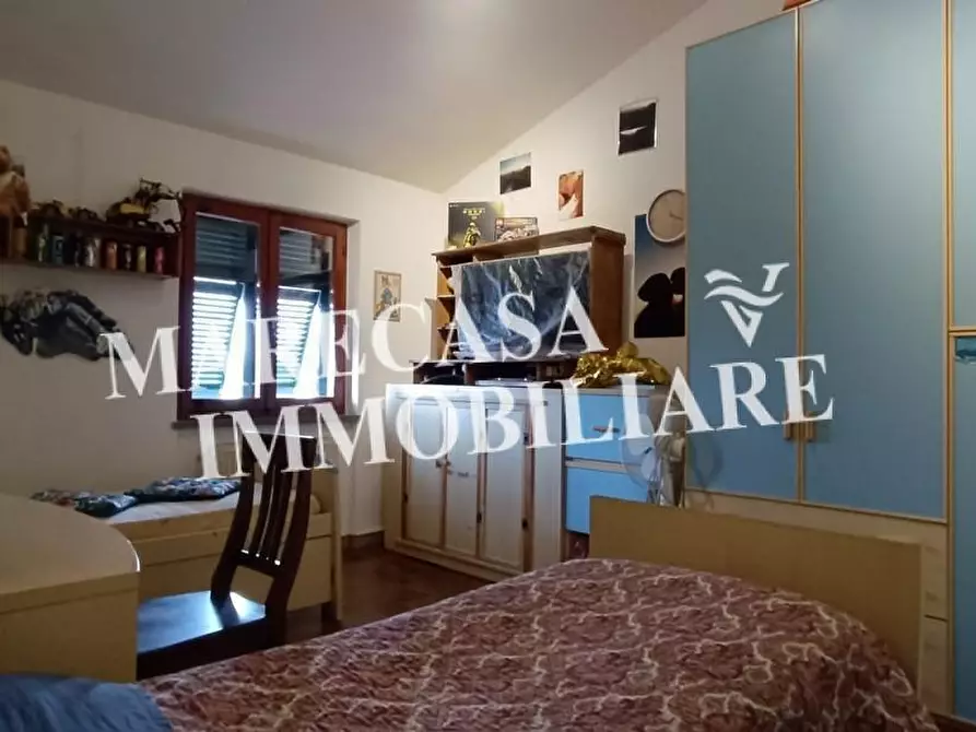 Immagine 14 di Appartamento in vendita  a Ortonovo