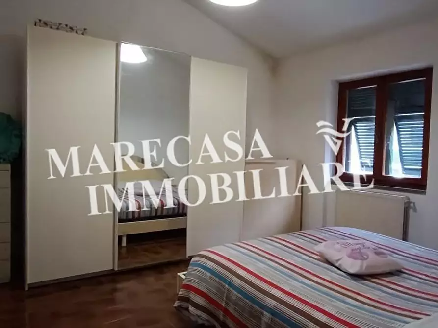 Immagine 13 di Appartamento in vendita  a Ortonovo