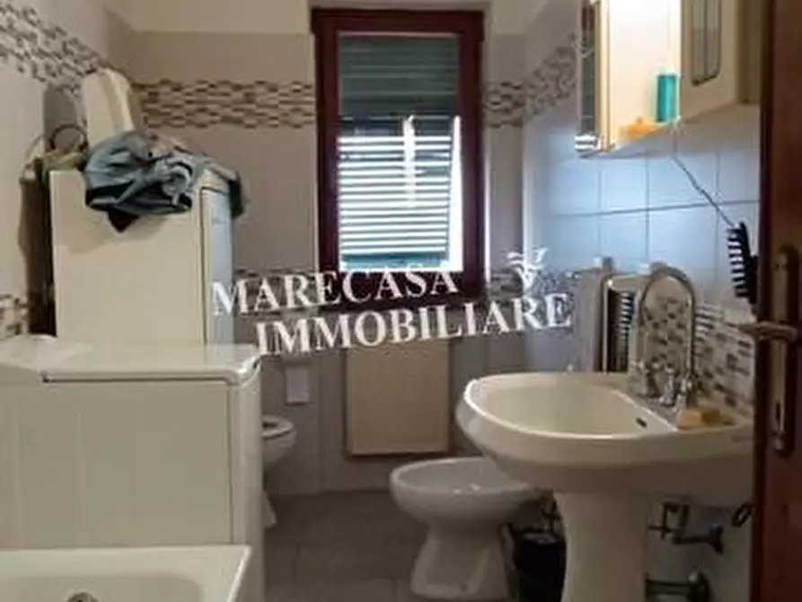 Immagine 18 di Appartamento in vendita  a Ortonovo