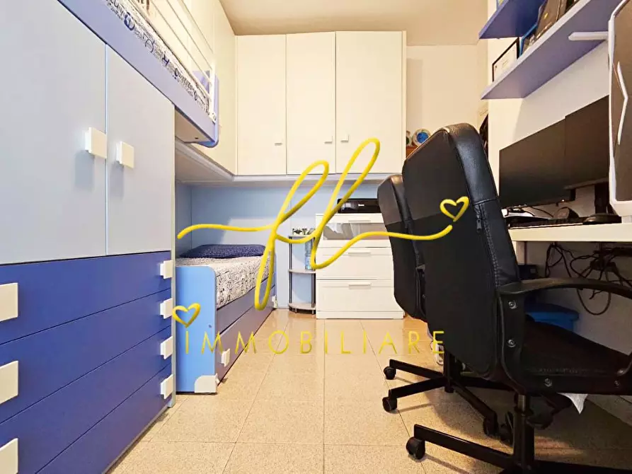 Immagine 8 di Appartamento in vendita  a Cecina