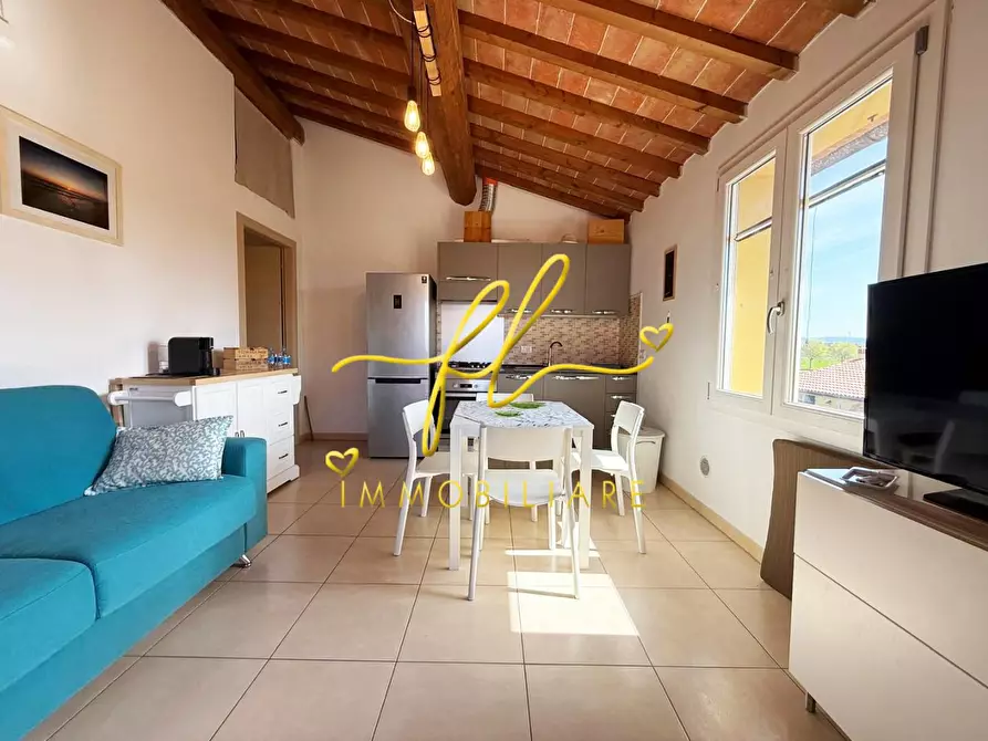 Immagine 2 di Appartamento in vendita  a Cecina