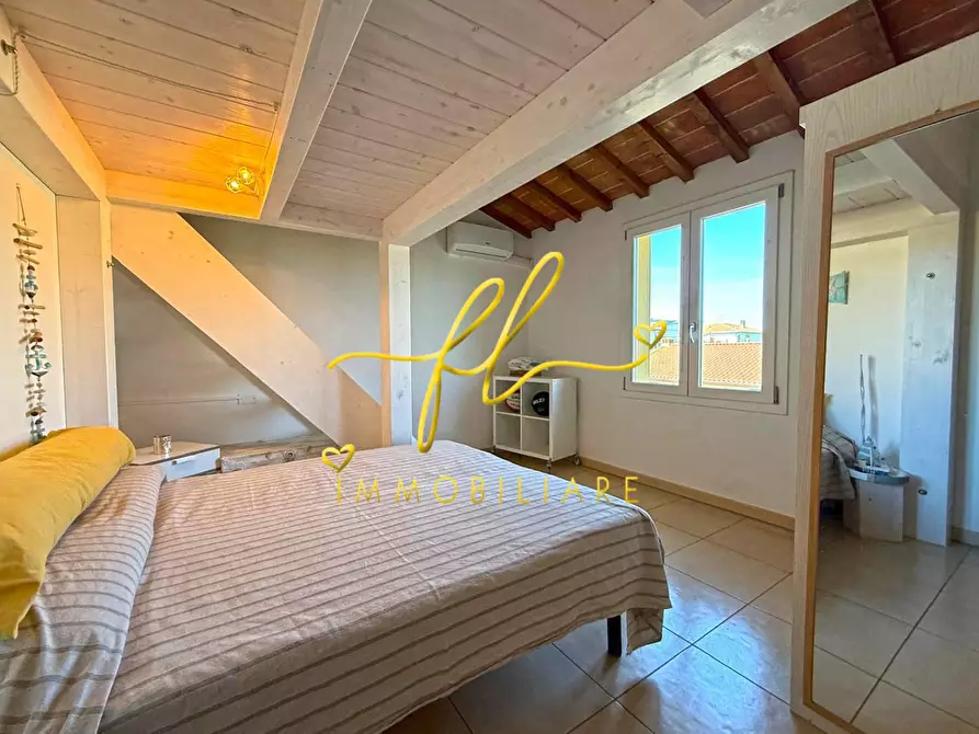 Immagine 9 di Appartamento in vendita  a Cecina