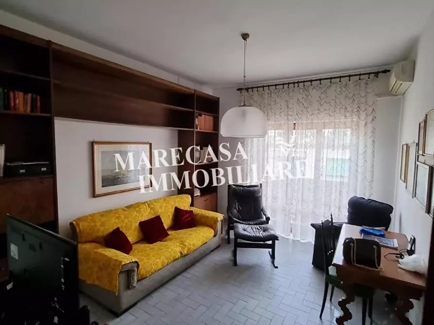 Immagine 8 di Appartamento in vendita  a Carrara