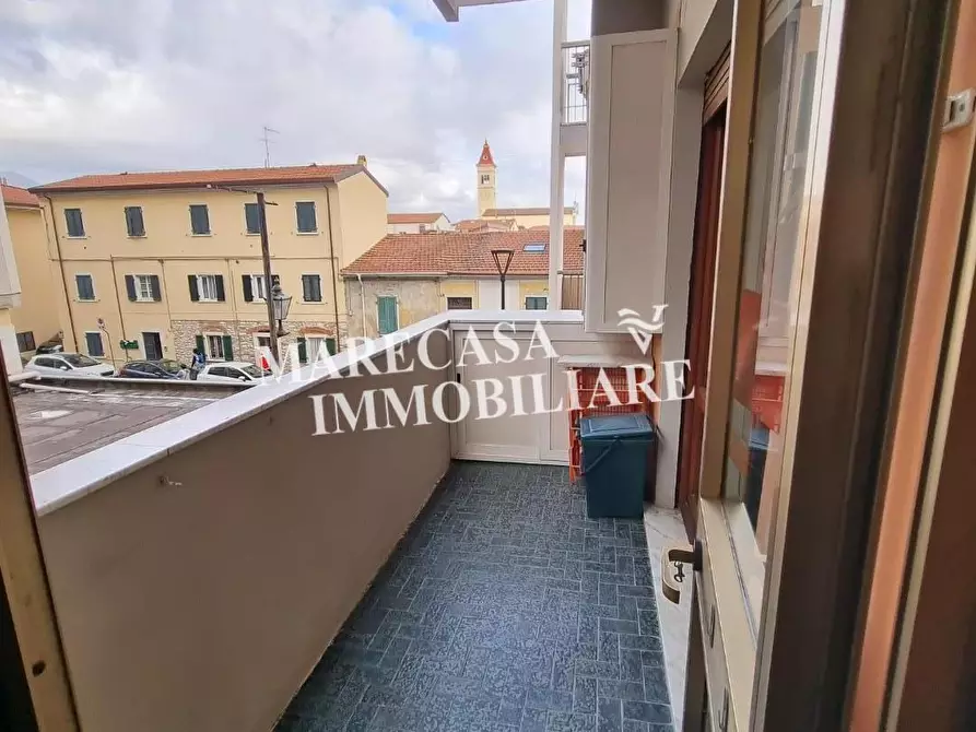 Immagine 16 di Appartamento in vendita  a Carrara