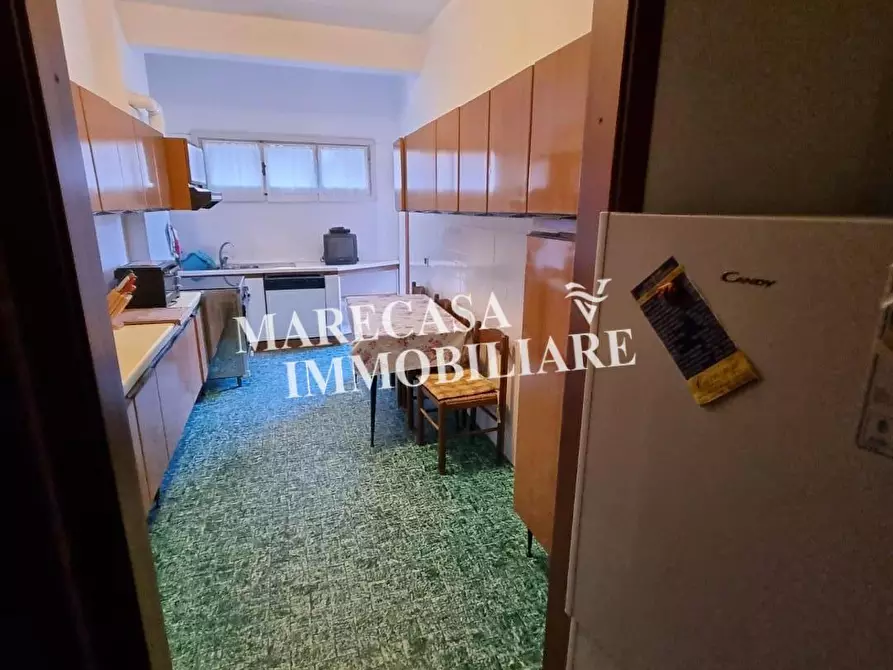 Immagine 5 di Appartamento in vendita  a Carrara