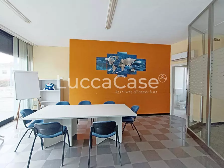 Immagine 6 di Ufficio in affitto  a Porcari