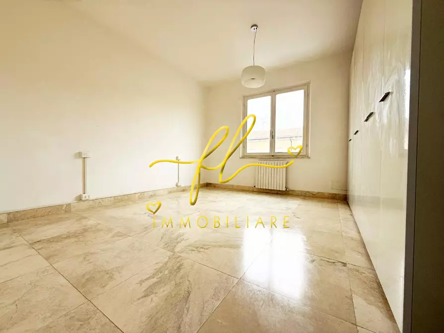 Immagine 16 di Villa in vendita  a Cecina