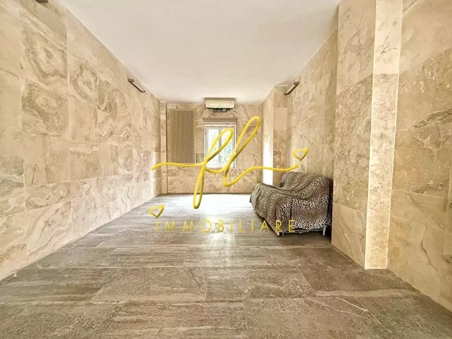 Immagine 14 di Villa in vendita  a Cecina