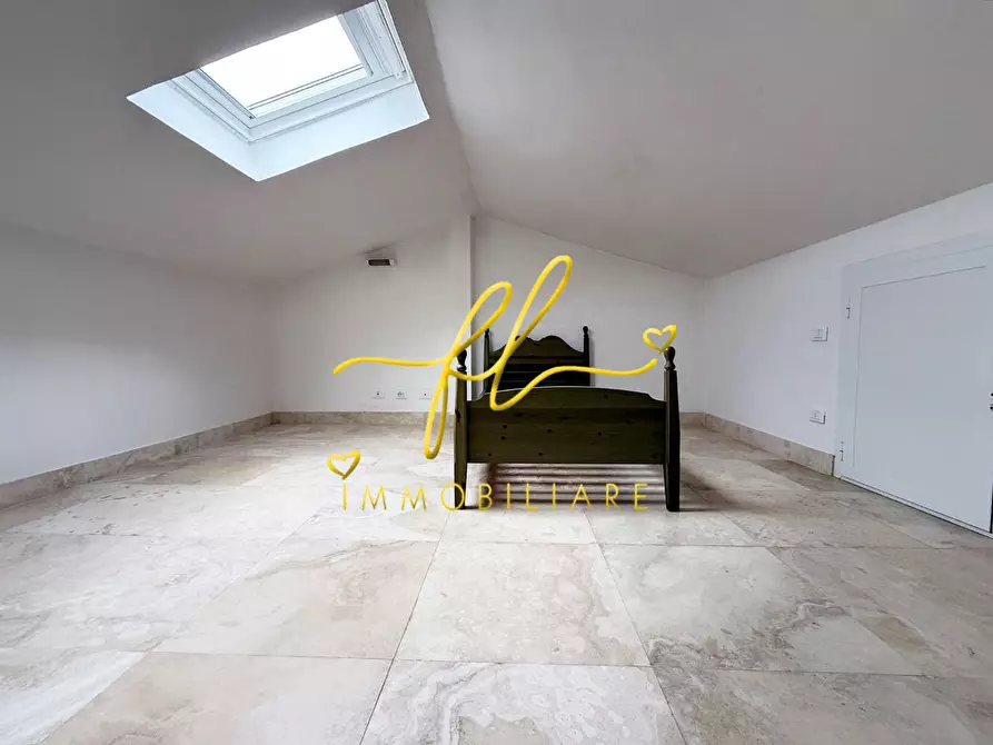 Immagine 26 di Villa in vendita  a Cecina