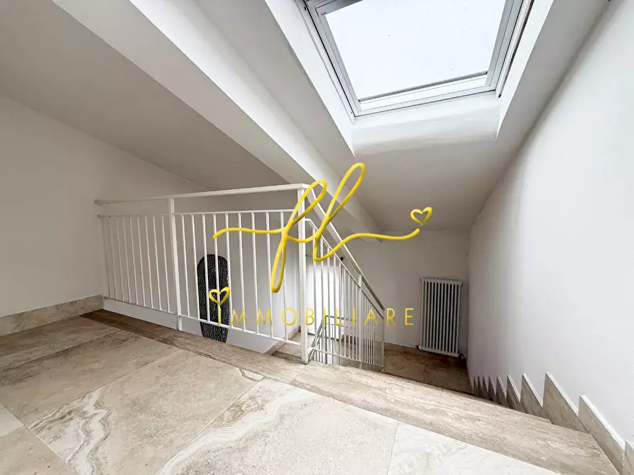 Immagine 20 di Villa in vendita  a Cecina