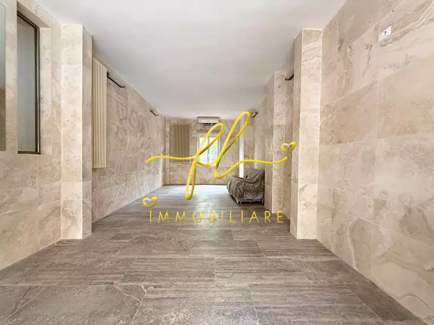 Immagine 13 di Villa in vendita  a Cecina