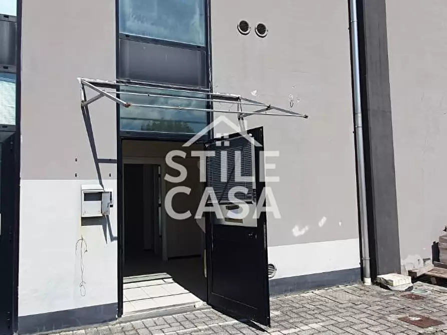 Immagine 17 di Ufficio in vendita  a Altopascio