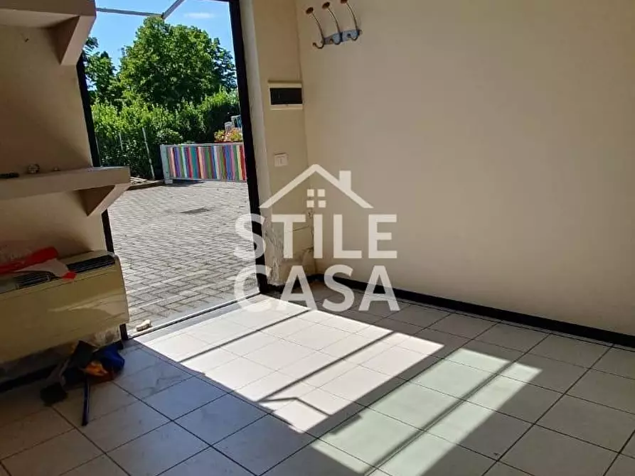 Immagine 15 di Ufficio in vendita  a Altopascio