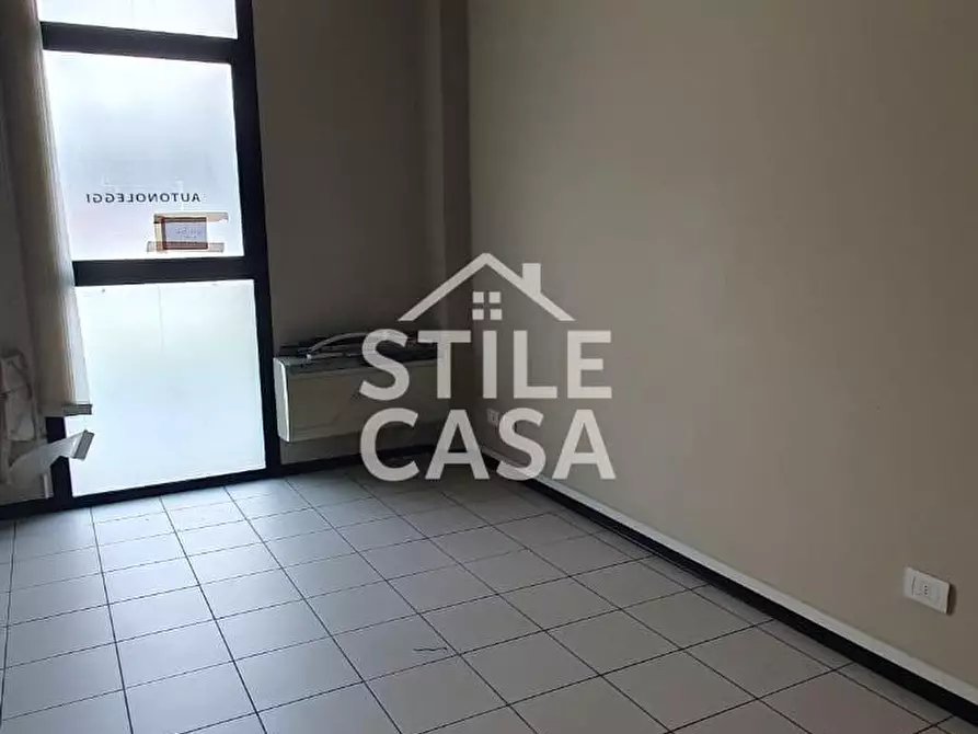 Immagine 6 di Ufficio in vendita  a Altopascio