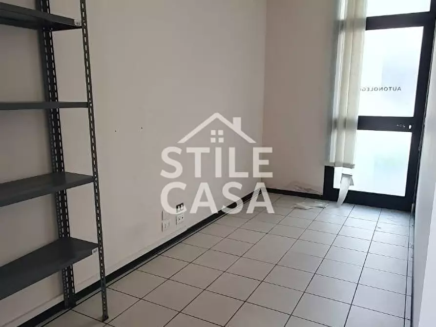Immagine 3 di Ufficio in vendita  a Altopascio