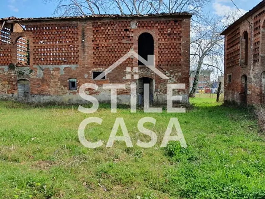 Immagine 4 di Deposito in vendita  a Porcari