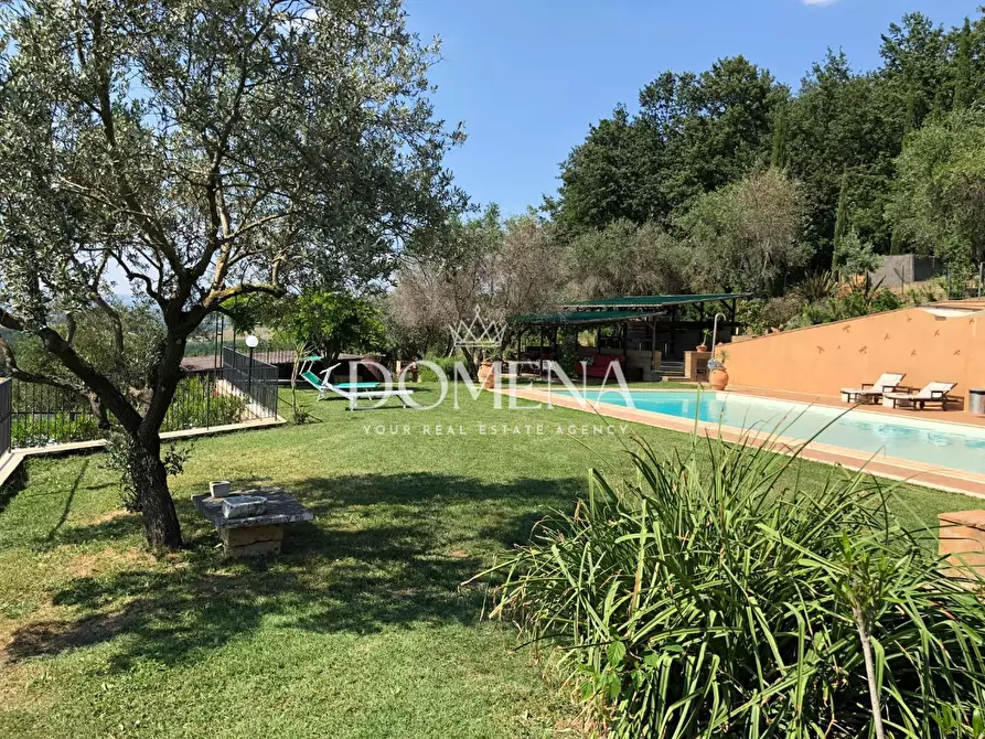 Immagine 19 di Villa in vendita  a Manciano