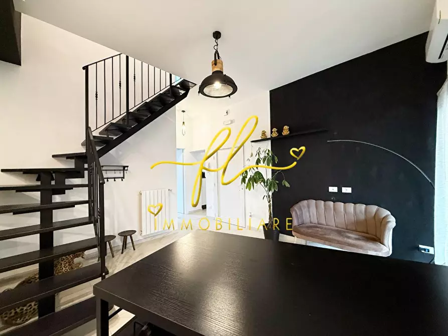 Immagine 12 di Appartamento in vendita  a Cecina