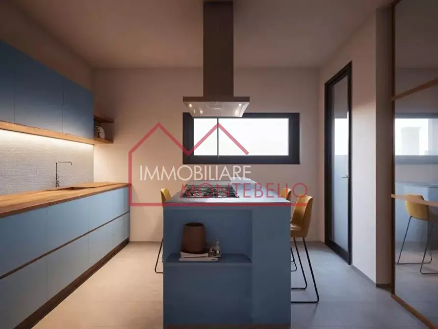 Immagine 4 di Casa bifamiliare in vendita  a Camaiore