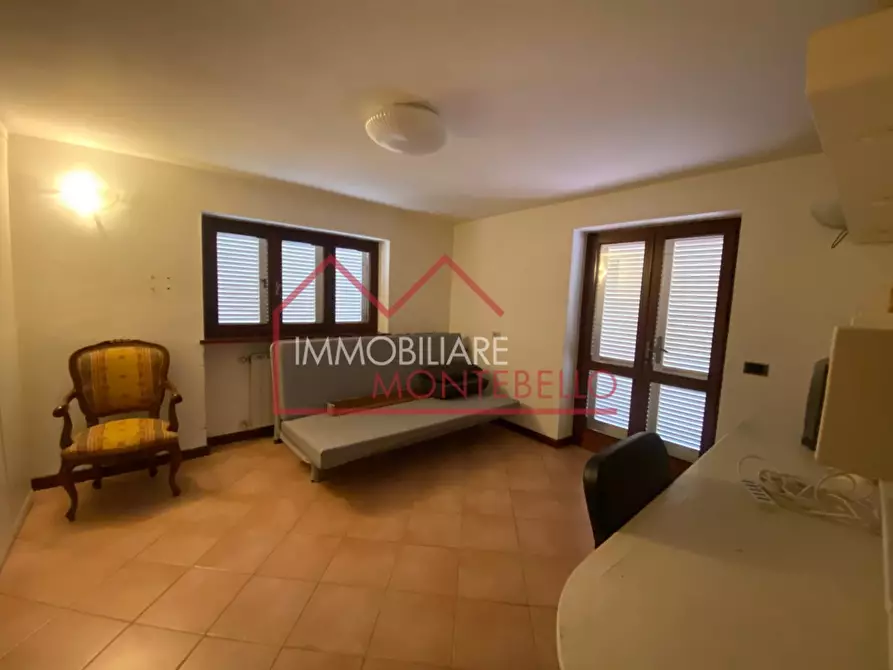 Immagine 8 di Casa indipendente in vendita  a Camaiore