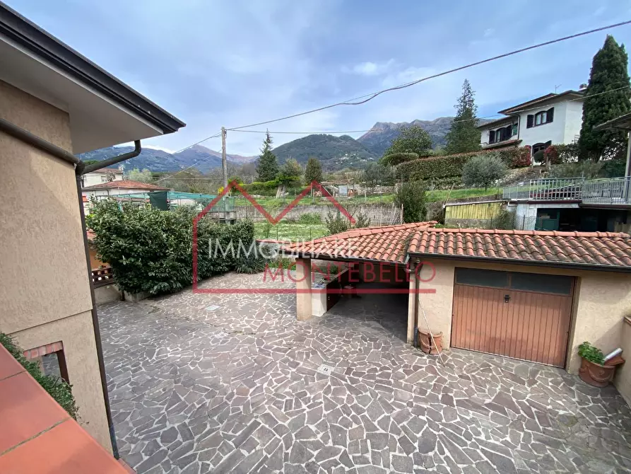Immagine 30 di Casa indipendente in vendita  a Camaiore
