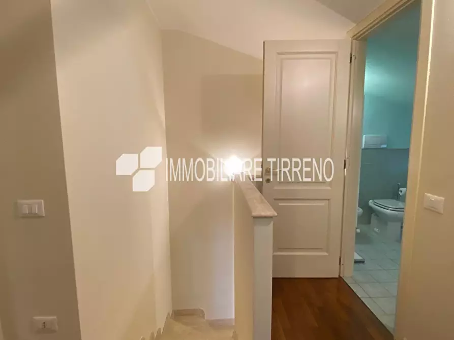 Immagine 10 di Appartamento in vendita  a Massa