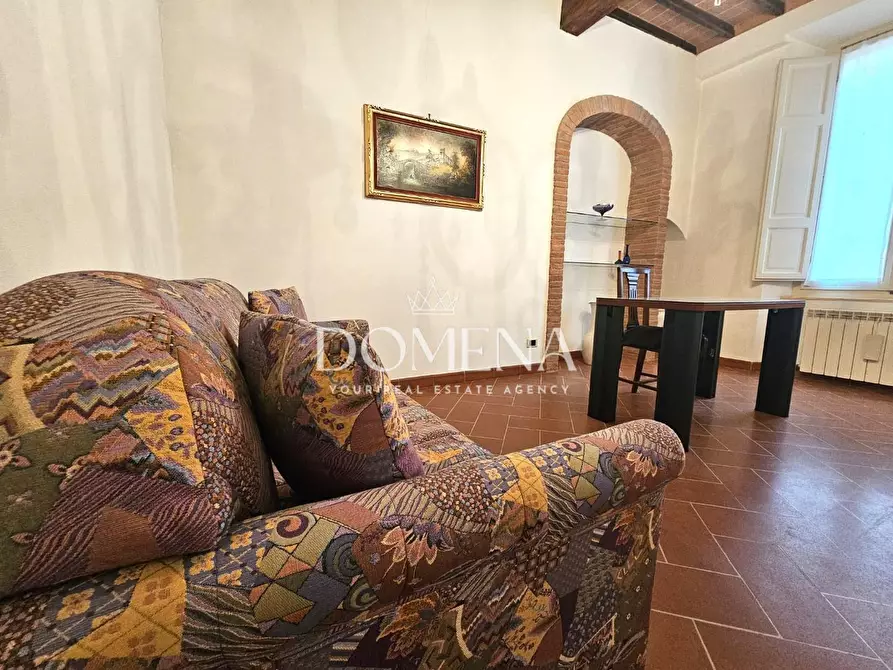 Immagine 15 di Appartamento in vendita  a Siena