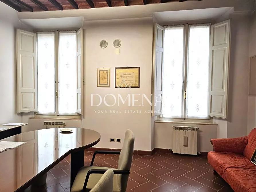 Immagine 45 di Appartamento in vendita  a Siena