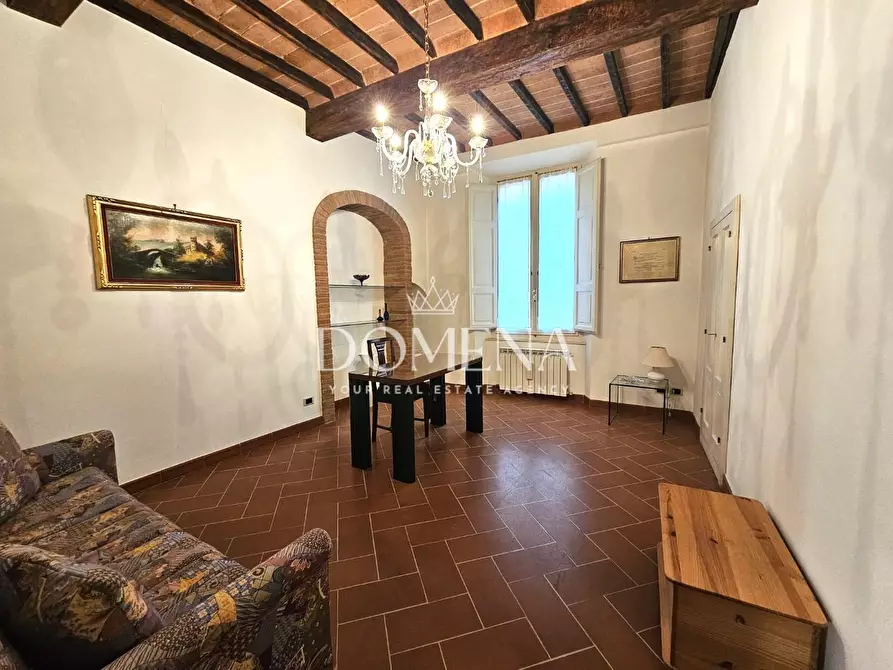 Immagine 13 di Appartamento in vendita  a Siena