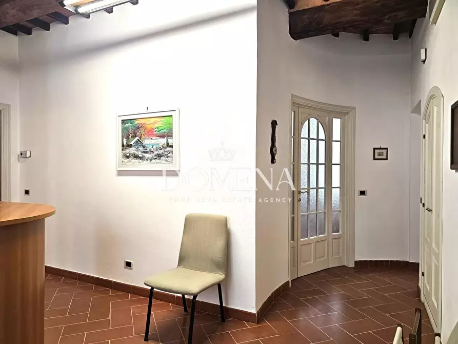 Immagine 30 di Appartamento in vendita  a Siena