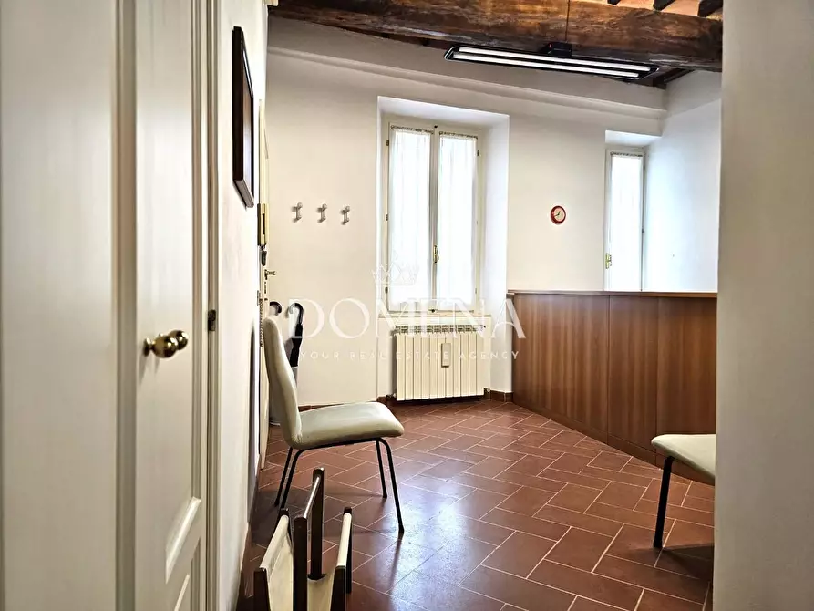 Immagine 26 di Appartamento in vendita  a Siena