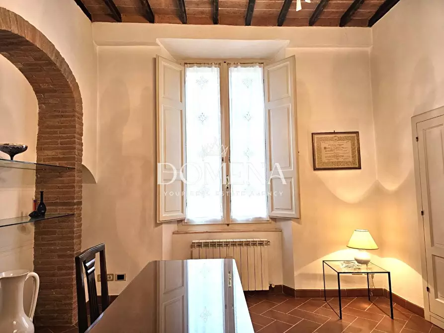 Immagine 4 di Appartamento in vendita  a Siena