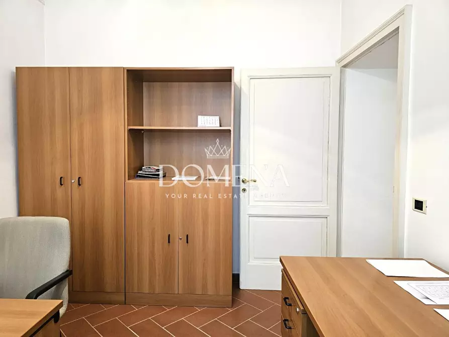 Immagine 57 di Appartamento in vendita  a Siena