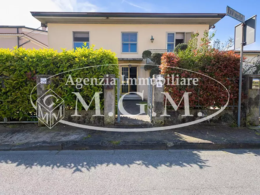 Immagine 1 di Terratetto in vendita  a Calcinaia