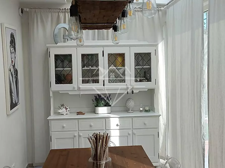 Immagine 26 di Villa in vendita  a Massa