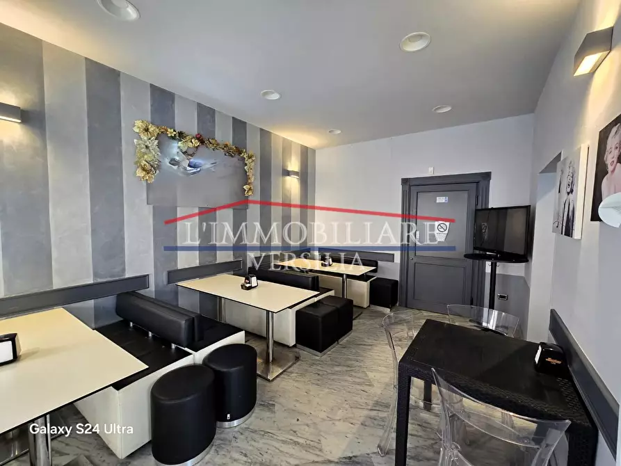 Immagine 14 di Bar / Ristorante in vendita  a Massa