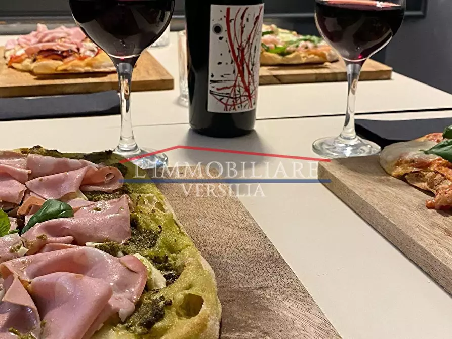 Immagine 28 di Bar / Ristorante in vendita  a Massa