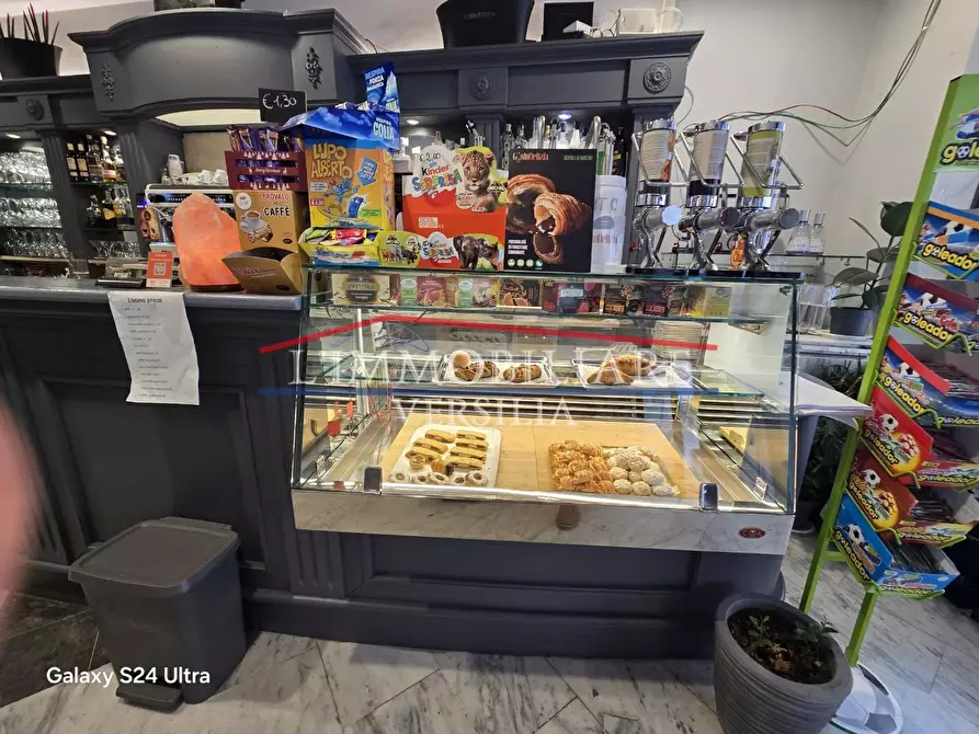 Immagine 5 di Bar / Ristorante in vendita  a Massa