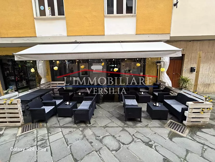 Immagine 1 di Bar / Ristorante in vendita  a Massa