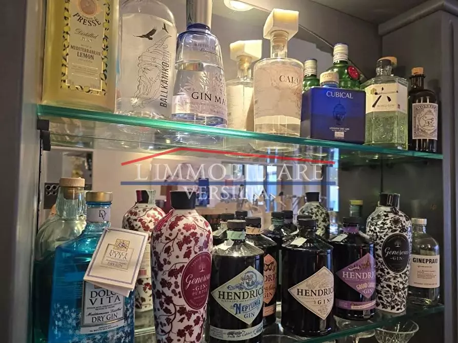 Immagine 21 di Bar / Ristorante in vendita  a Massa