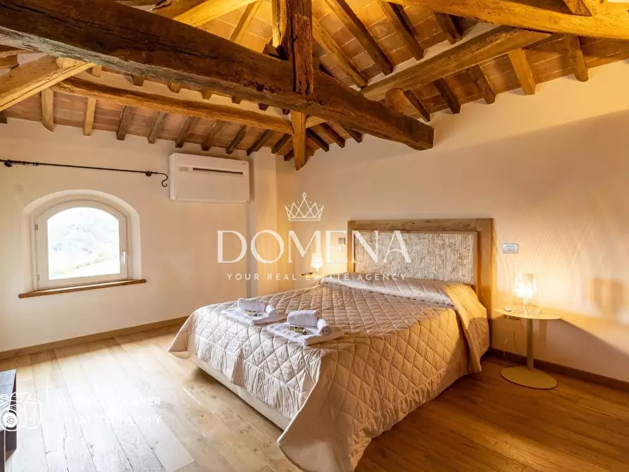 Immagine 42 di Appartamento in vendita  a San Gimignano