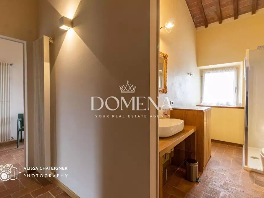 Immagine 15 di Appartamento in vendita  a San Gimignano