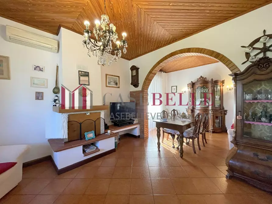 Immagine 5 di Casa indipendente in vendita  a Camaiore