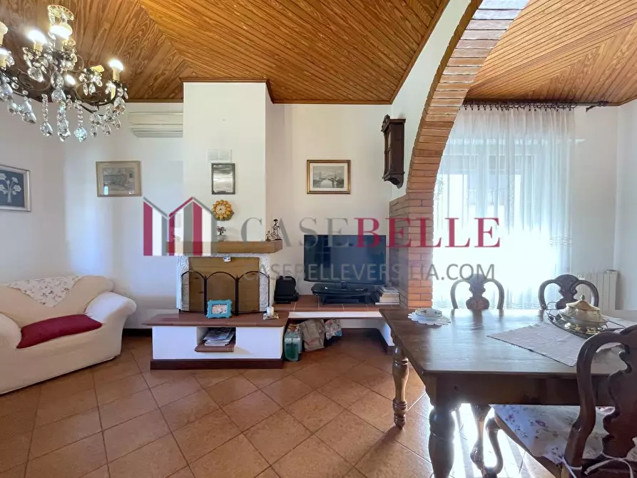 Immagine 11 di Casa indipendente in vendita  a Camaiore