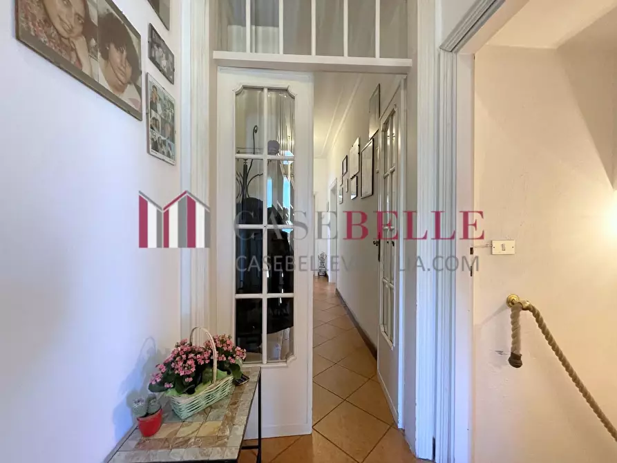 Immagine 18 di Casa indipendente in vendita  a Camaiore