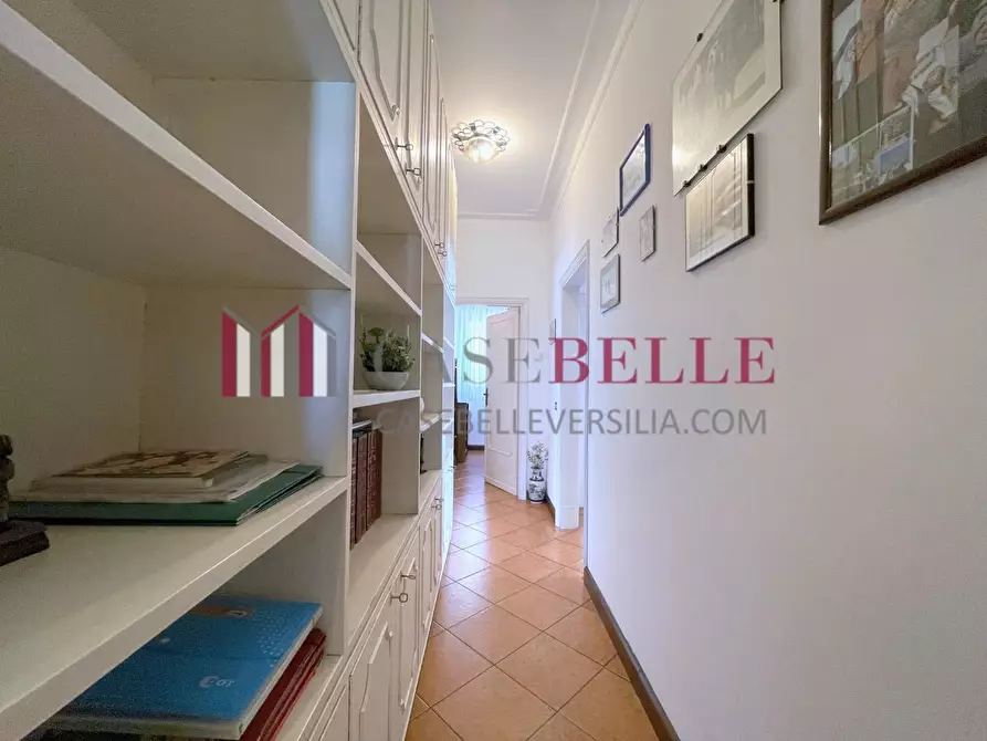 Immagine 19 di Casa indipendente in vendita  a Camaiore