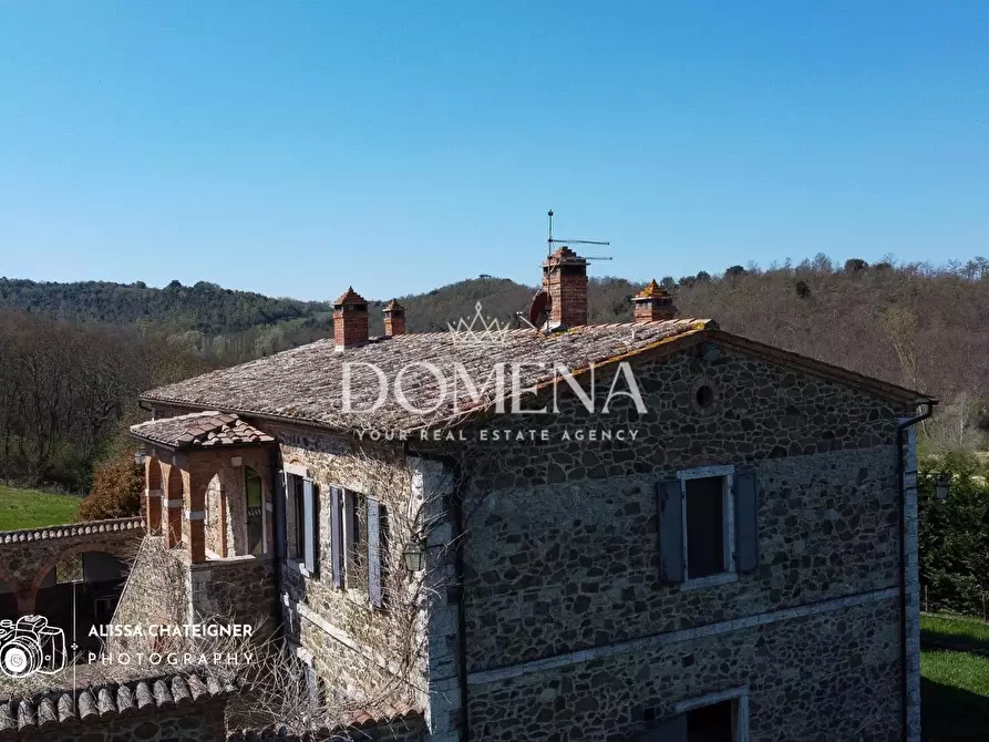 Immagine 8 di Casa colonica in vendita  a Rapolano Terme
