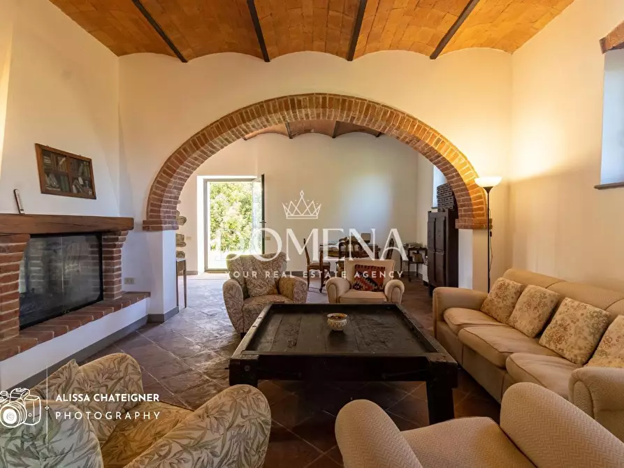 Immagine 14 di Casa colonica in vendita  a Rapolano Terme